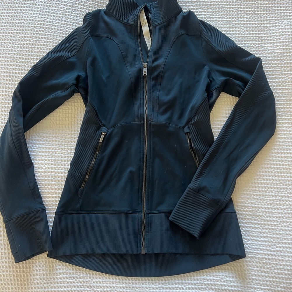 Lululemon Black Zip-Up Jacket